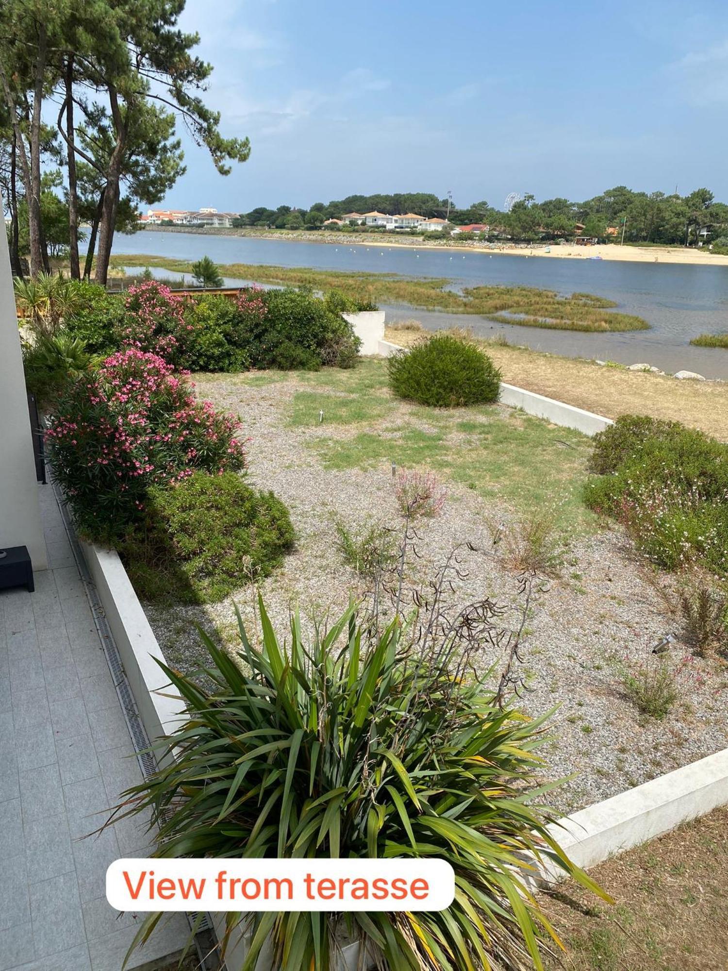 Waterfront One Hotel มีมีซ็อง ภายนอก รูปภาพ